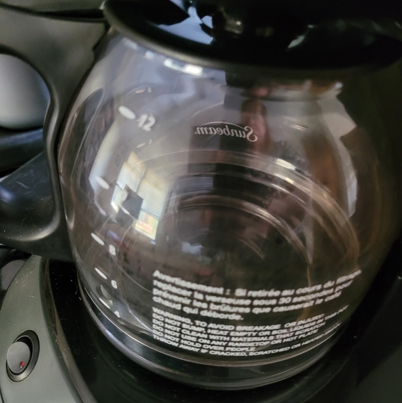 Coffee maker - Picture 3 of 4